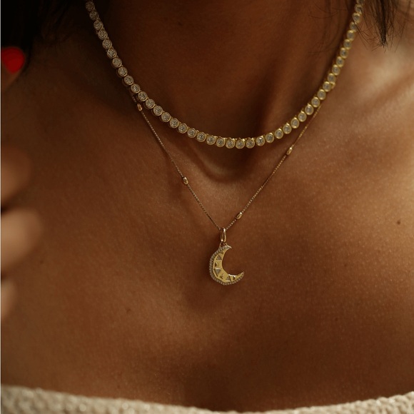 NEW 18k Gold-Plated Round Tennis Necklace– Tarnish Resistant - Picture 5 of 10